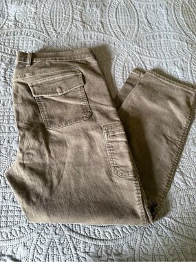 Eddie Bauer Gray Women’s Slightly Curvy Skinny Utility Cargo Pants - Casual